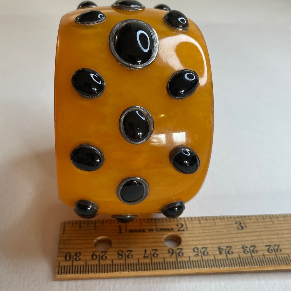 1950's Vintage Orange Resin 3D Black Dots Bangle Bracelet - Picture 7 of 7